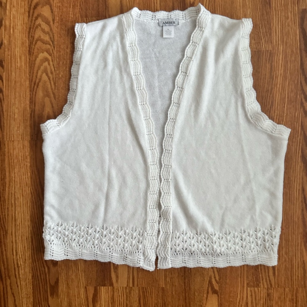 Amber XL White Crochet Trim Vest